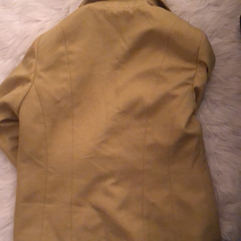Cloth - Picture 3 of 3